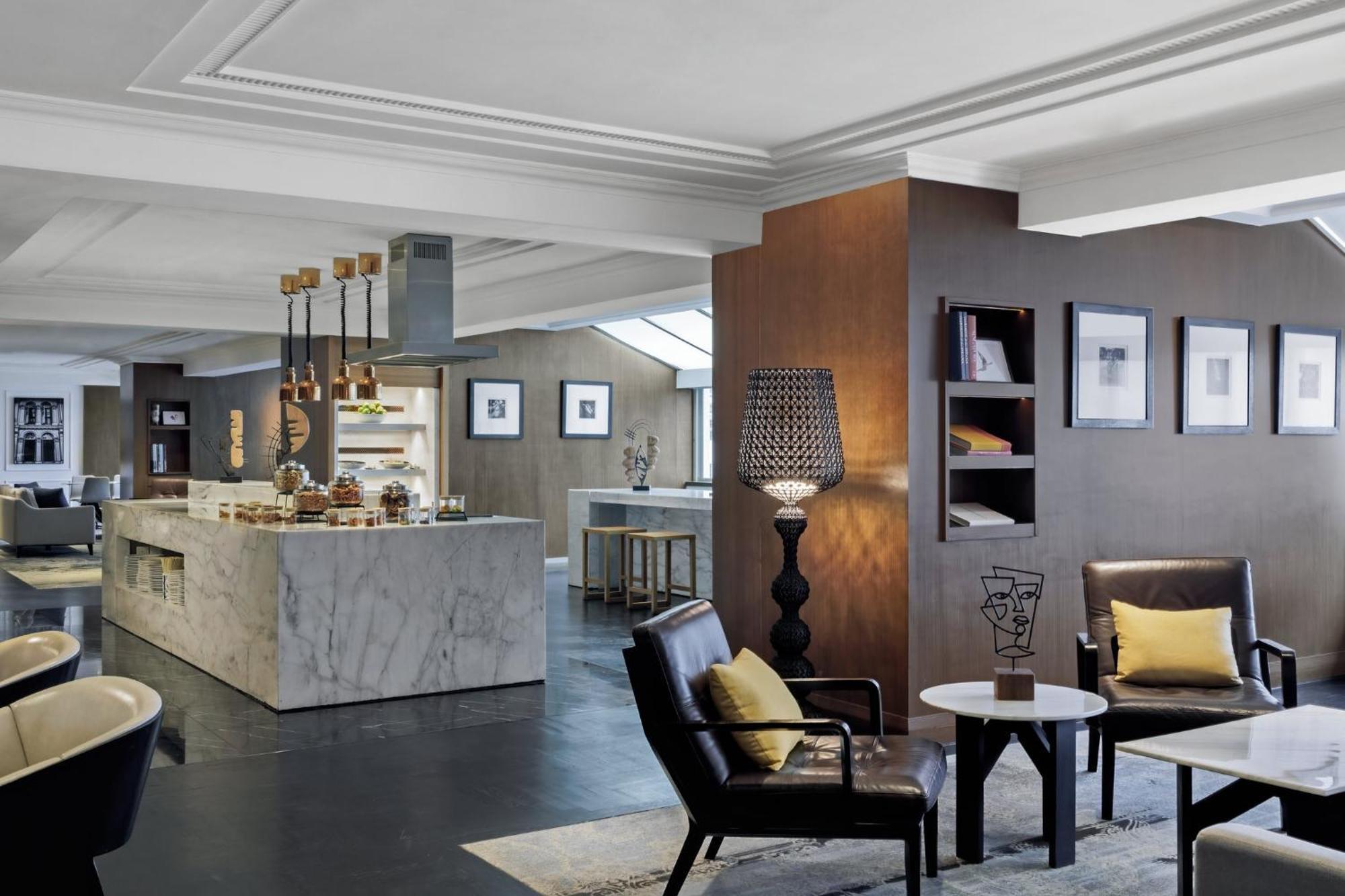 Voco Orchard Singapore By Ihg מראה חיצוני תמונה The Club lounge at London Heathrow Airport