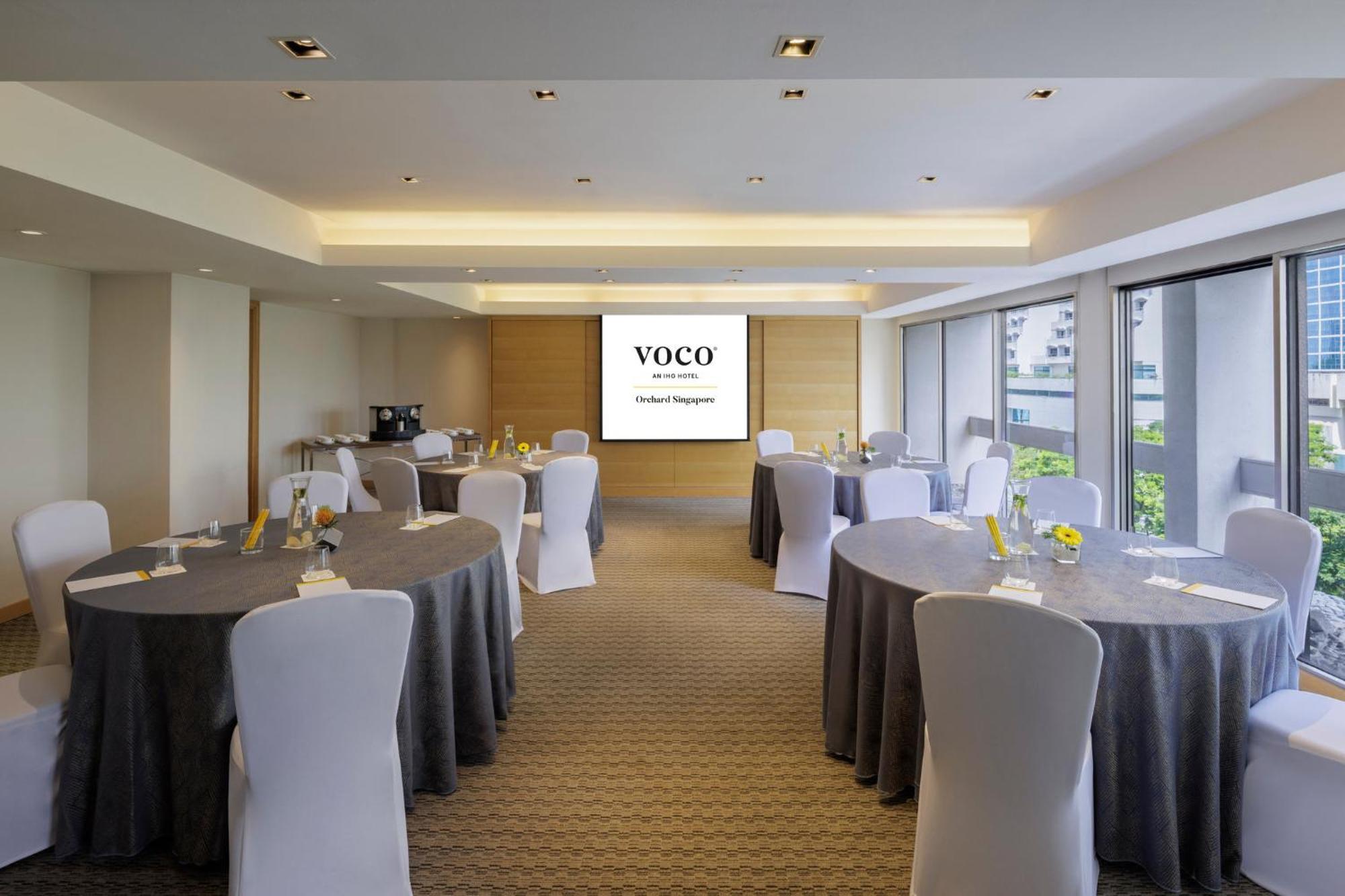 Voco Orchard Singapore By Ihg מראה חיצוני תמונה Meeting room at the hotel