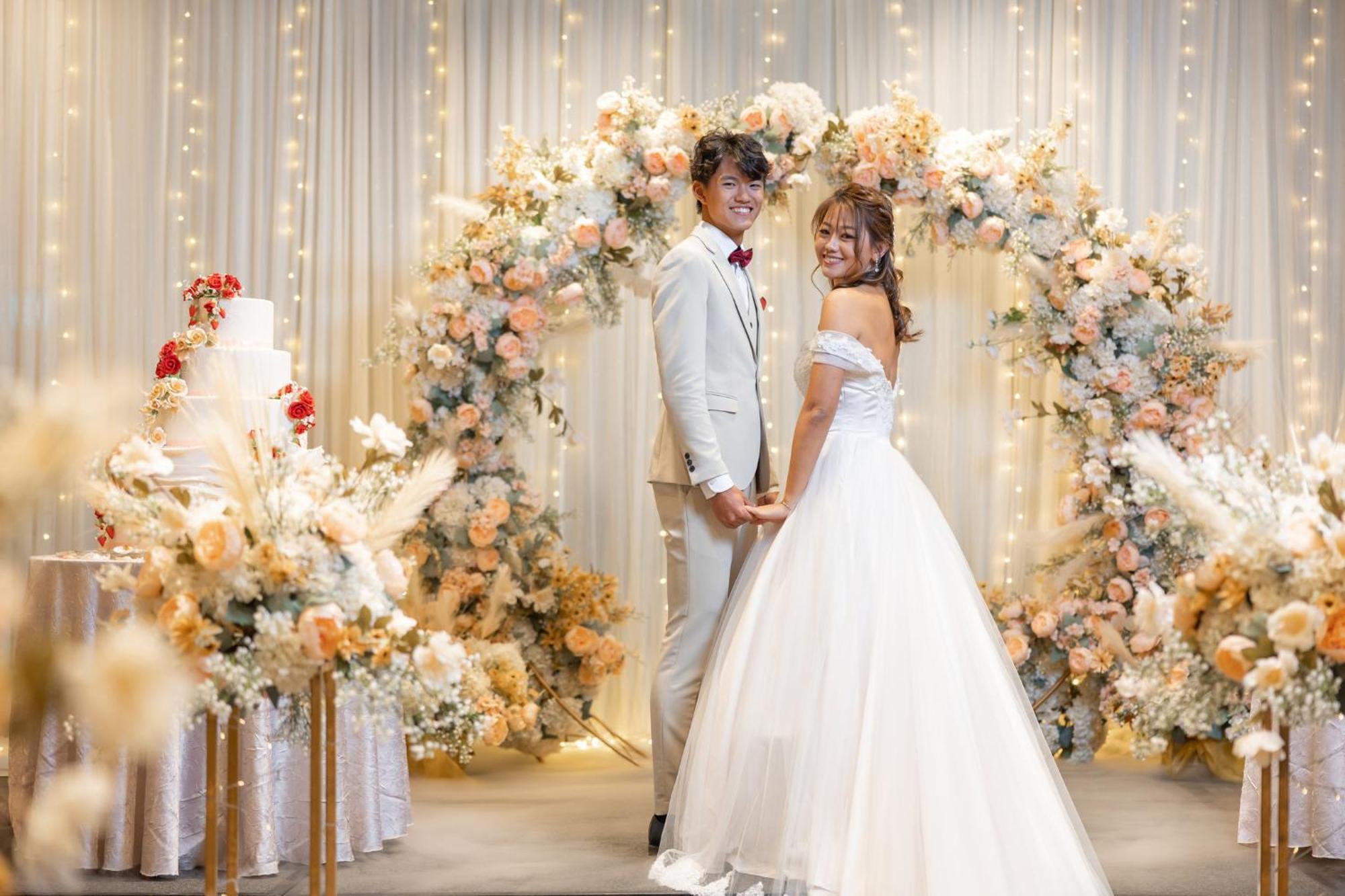 Voco Orchard Singapore By Ihg מראה חיצוני תמונה A Thai wedding