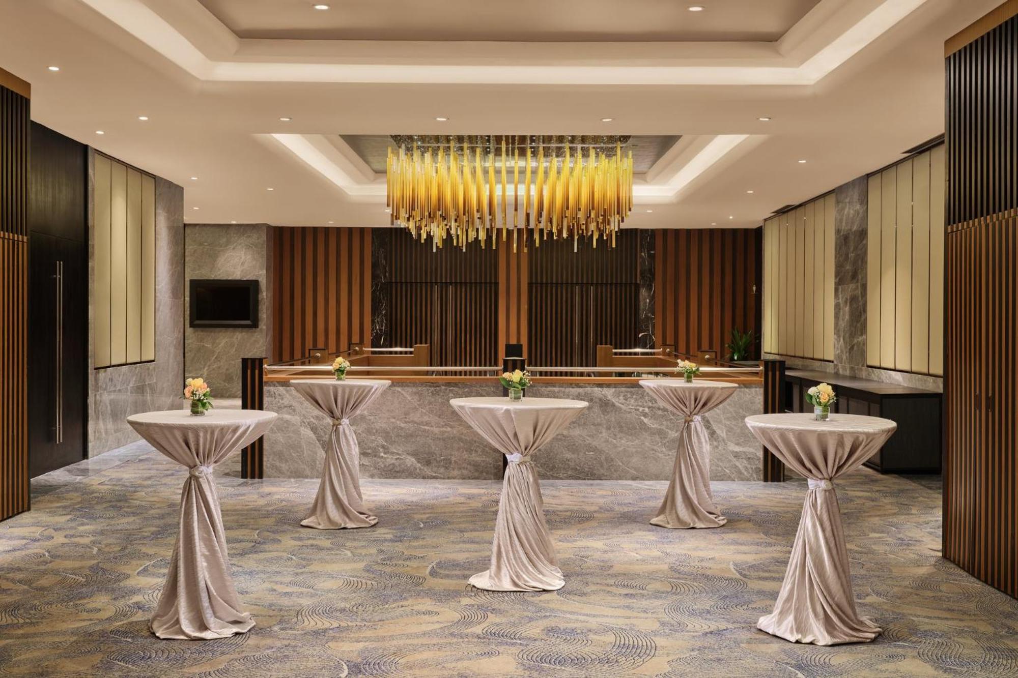 Voco Orchard Singapore By Ihg מראה חיצוני תמונה The Westin Hyderabad HICC